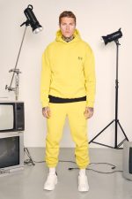 HENRY OVER BACK EMBROIDERED HOODIE LOGO - Image 2