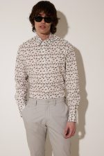 STEFAN WIND BLOWING FLORAL SHIRT