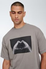 PCOC HEART HAND OVERSIZED LOGO TEE - Image 7