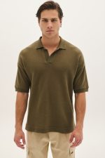 PCOC KNITTED POLO COLLAR TEE