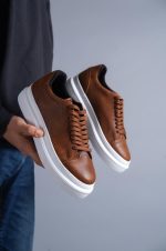 MONOCHROME SNEAKERS WITH CONTRAST SOLE - Image 5