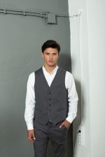 HACKERS ELASTIC SLIM FIT VEST - Image 3