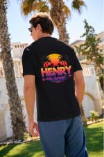 HENRY OVER PALM TREES SIGNATURE PRINT TEE - Image 2