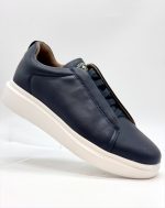 MONOCHROME SNEAKERS WITH CONTRAST SOLE - Image 6