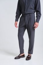PCOC SIMPLE LINE PLEATS TROUSERS