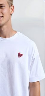 PCOC FRONT HEART SMALL LOGO TEE - Image 8